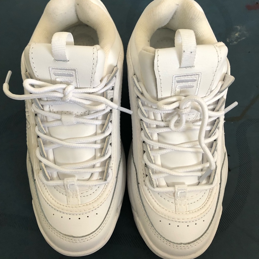 (SOLD)Women FILA  sneakers